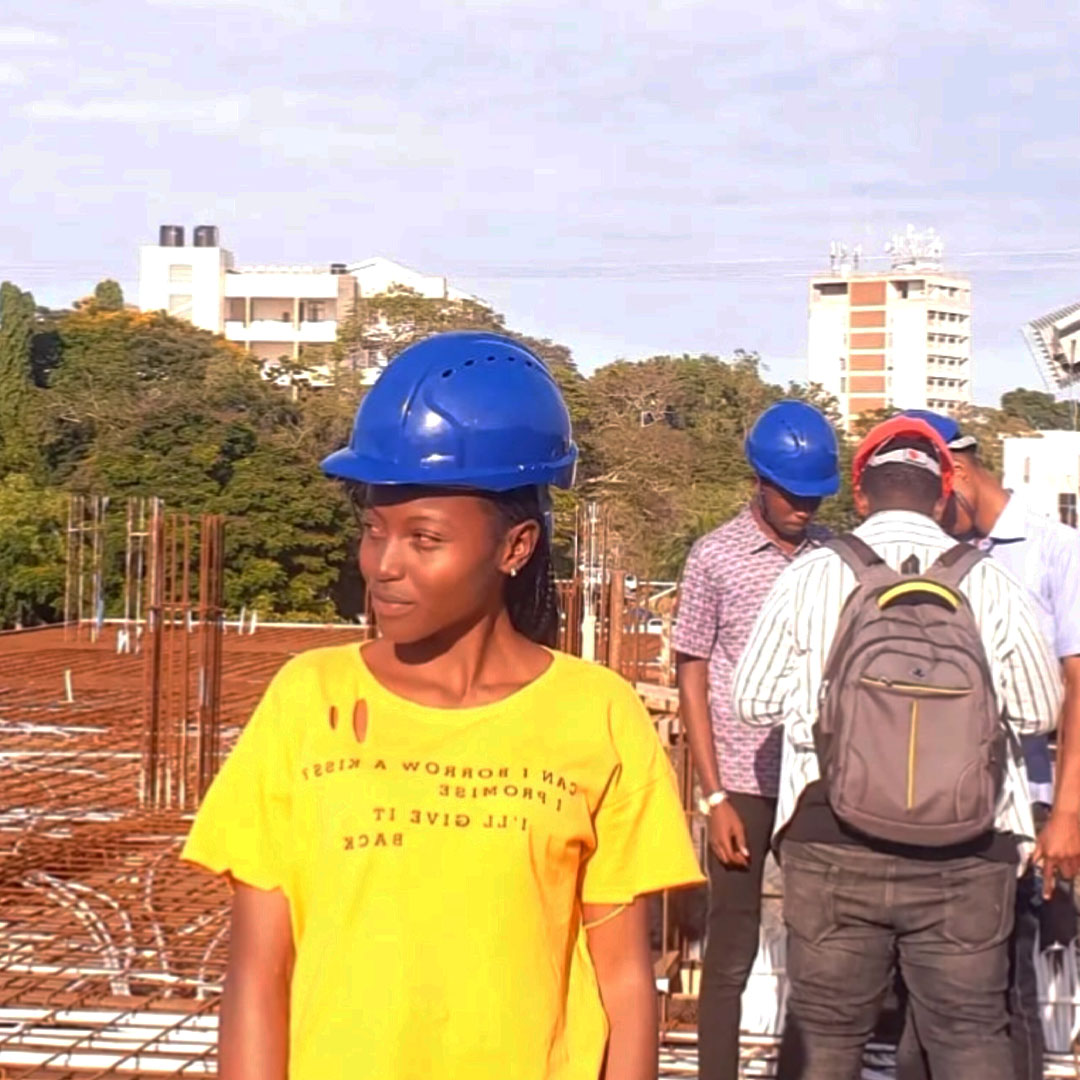 DEBORA_0000_Brightness_Contrast 1